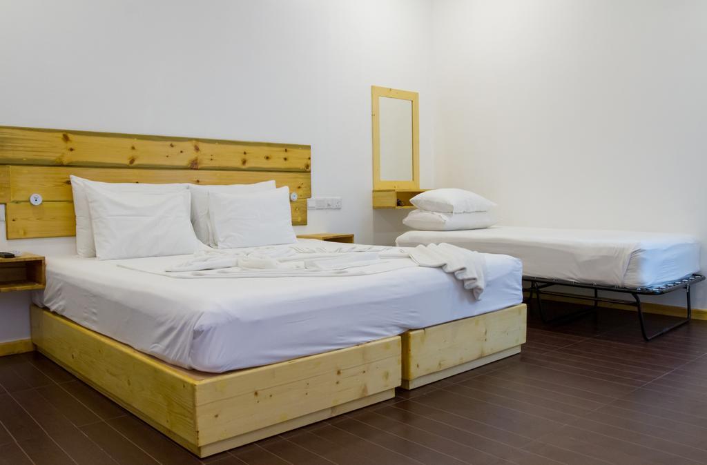 Royal Pearl Inn Маафуши Экстерьер фото